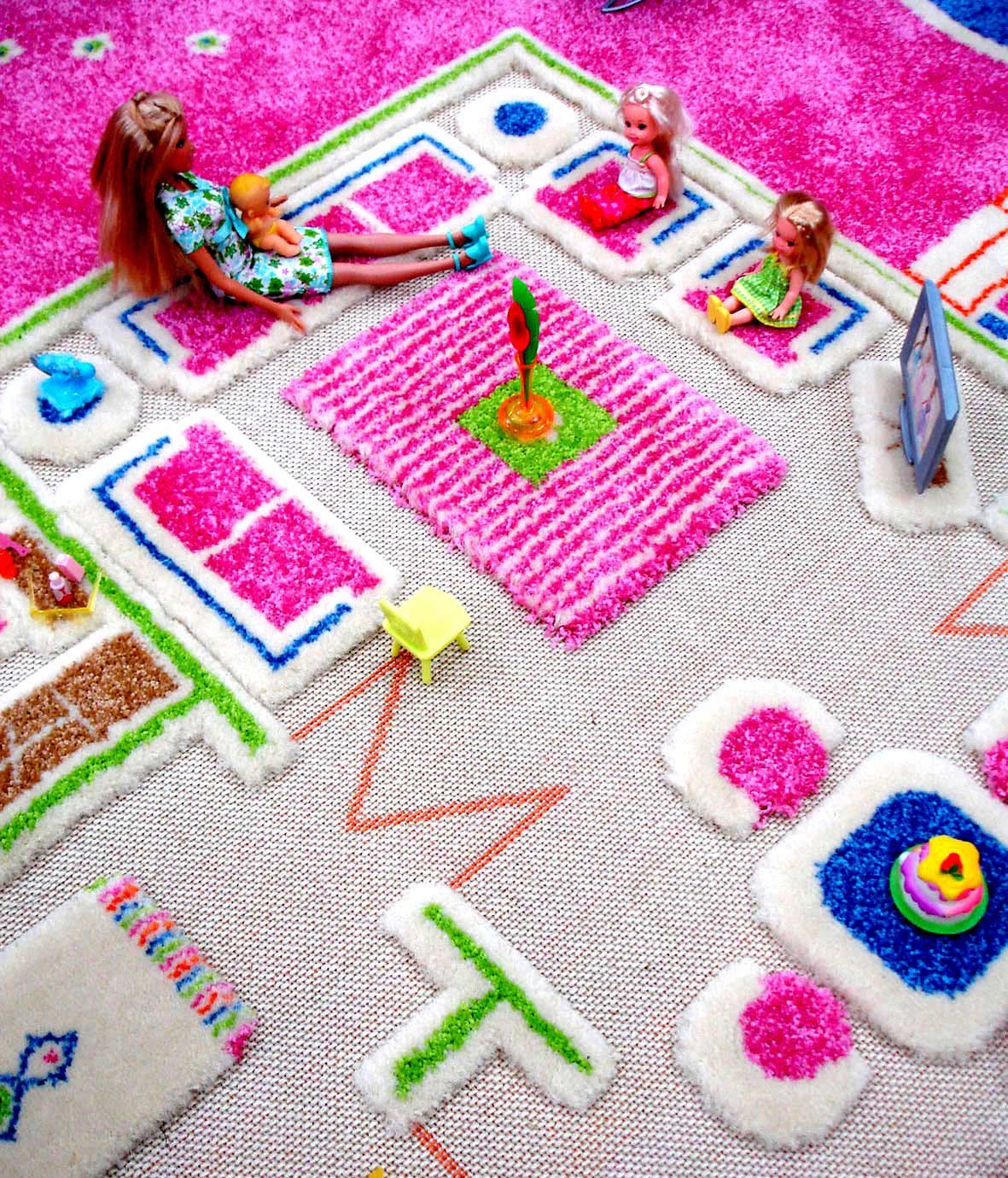 Spielteppich Puppenhaus pink